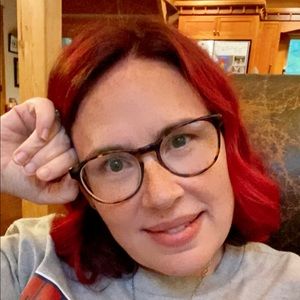 Meet your Posher, Kelli